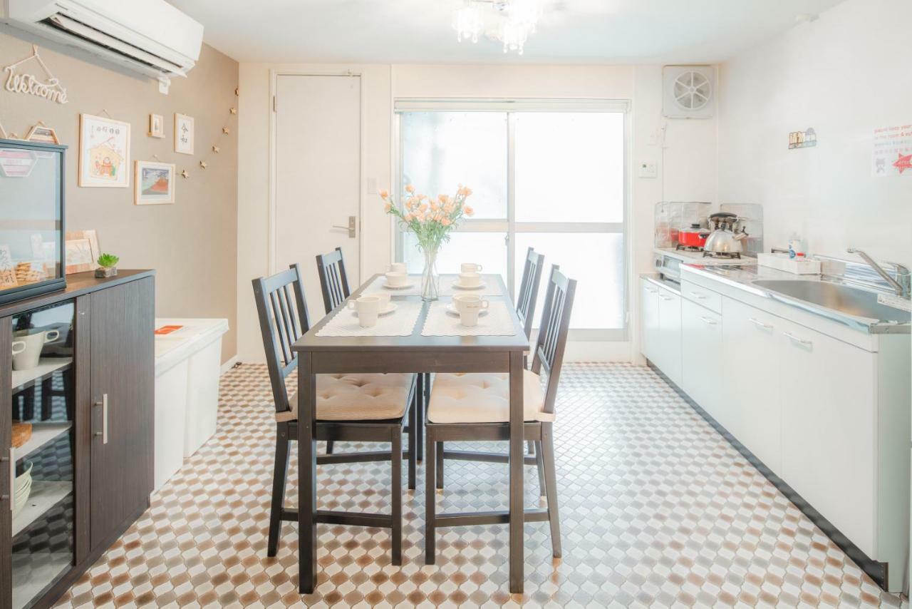 Sakuragawa No Shima Appartement Osaka Buitenkant foto